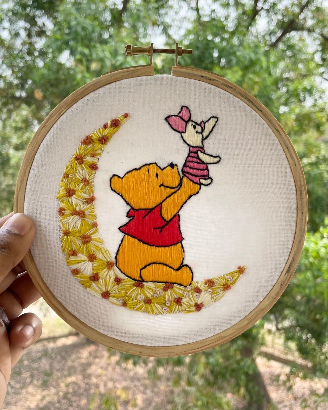 Friends Forever – Hand-Embroidered Wall Art (6") - Image 2